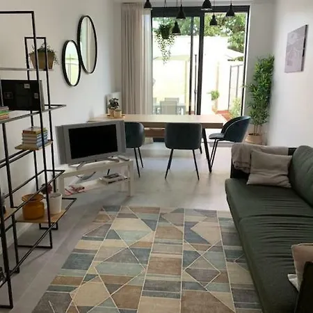 Hoogstraat 10